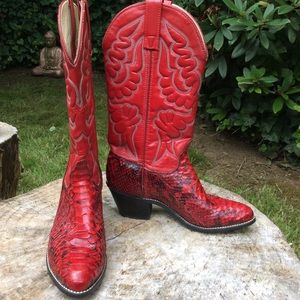 red snakeskin cowboy boots
